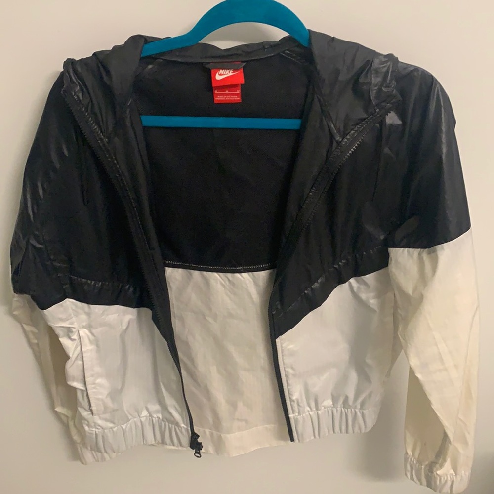 NIKE Windbreaker